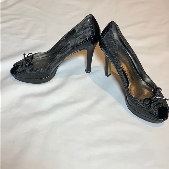 Marc Fisher Tweed & Patent Leather Heels Size 8 - Picture 5 of 8